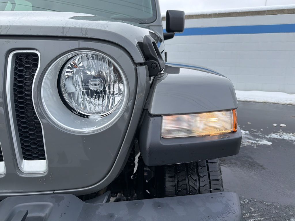 Thumbnail: 2020 Jeep Wrangler - 9