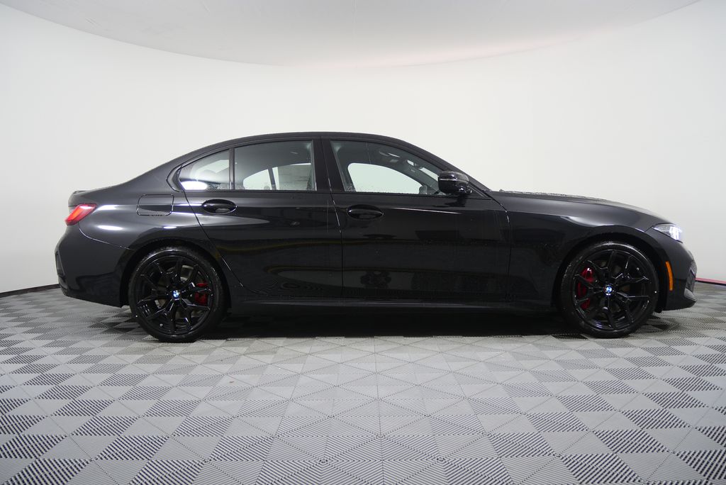 Thumbnail: 2026 BMW 3 Series - 2