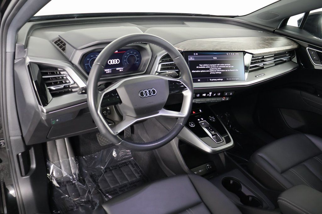 Thumbnail: 2024 Audi Q4 e-tron - 7