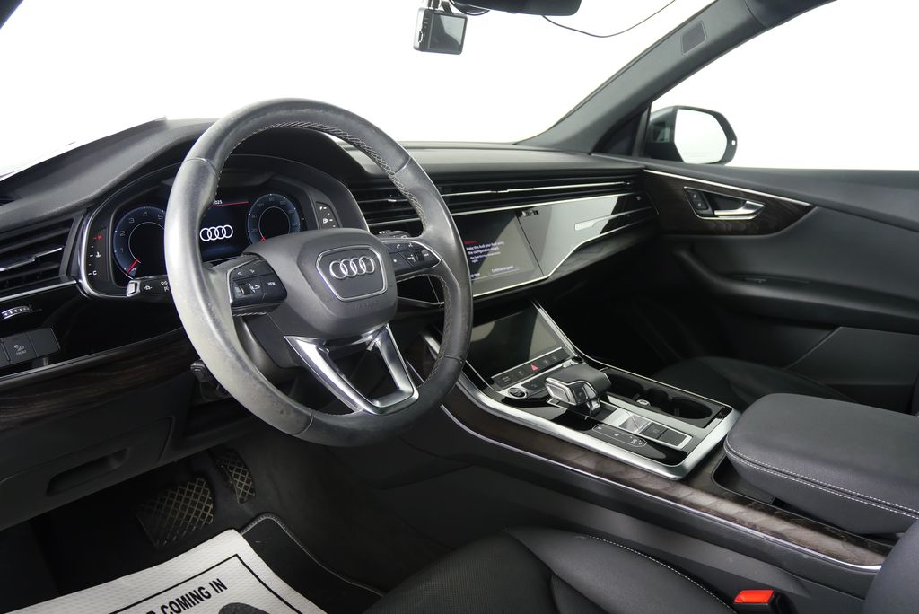 Thumbnail: 2021 Audi Q8 - 13