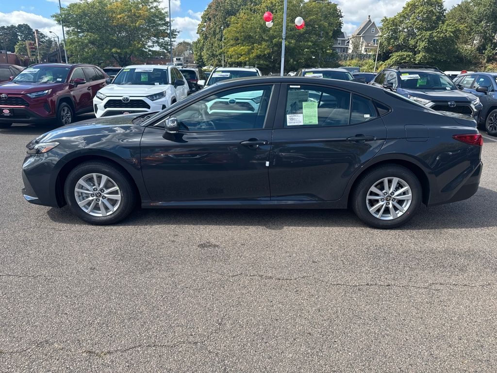 2026 Toyota Camry LE photo 4