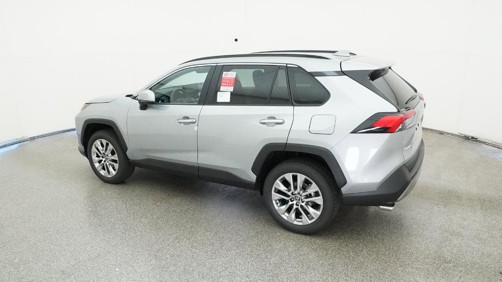 Thumbnail: 2025 Toyota RAV4 - 17