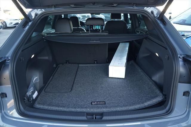 Thumbnail: 2026 Volkswagen Atlas - 11