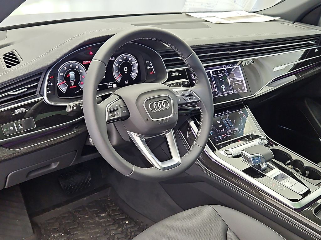 Thumbnail: 2026 Audi Q8 - 17
