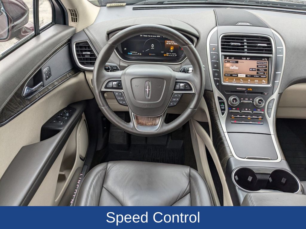 2019 Lincoln Nautilus Select