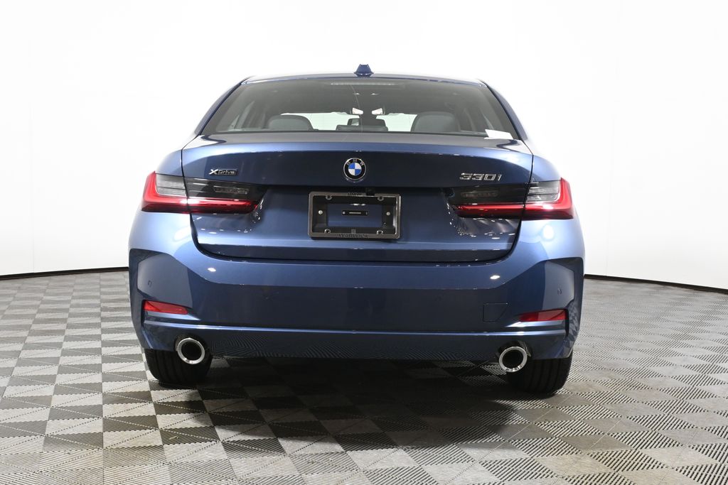 Thumbnail: 2026 BMW 3 Series - 6