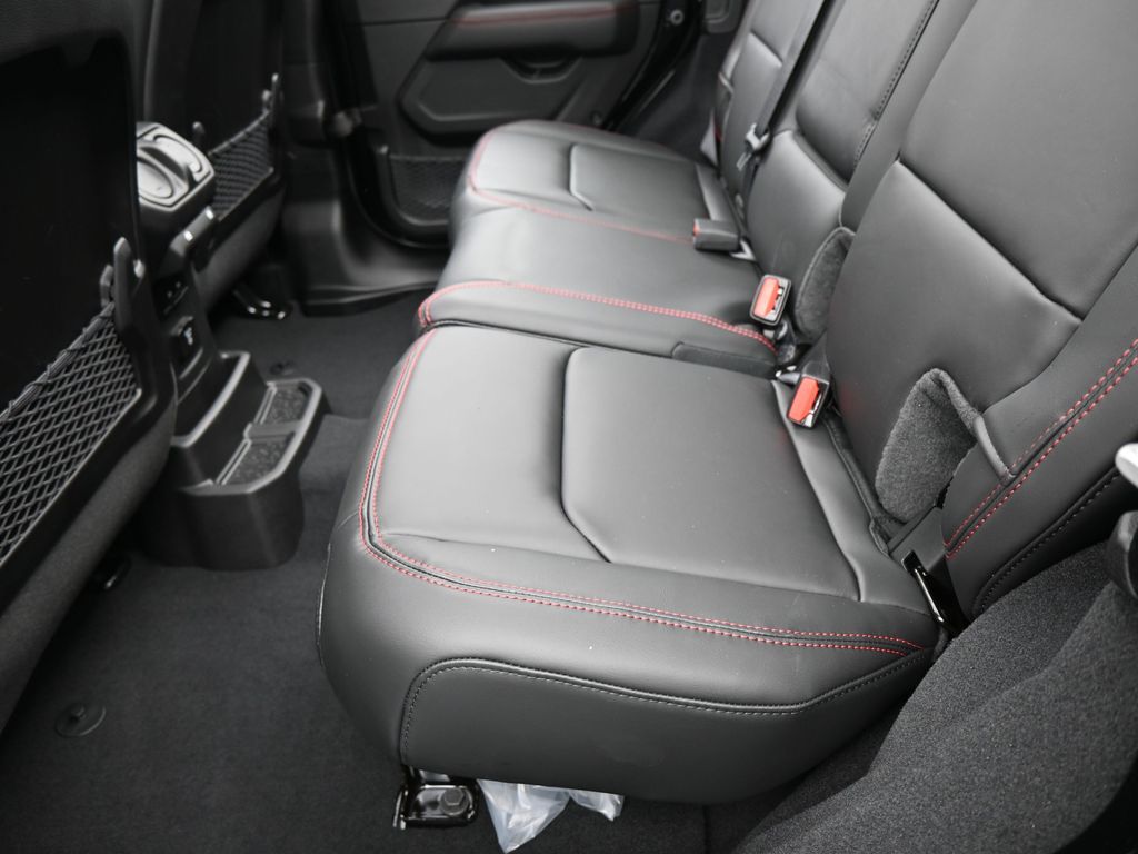 New 2026 Black Clearcoat Jeep Rubicon X image 30