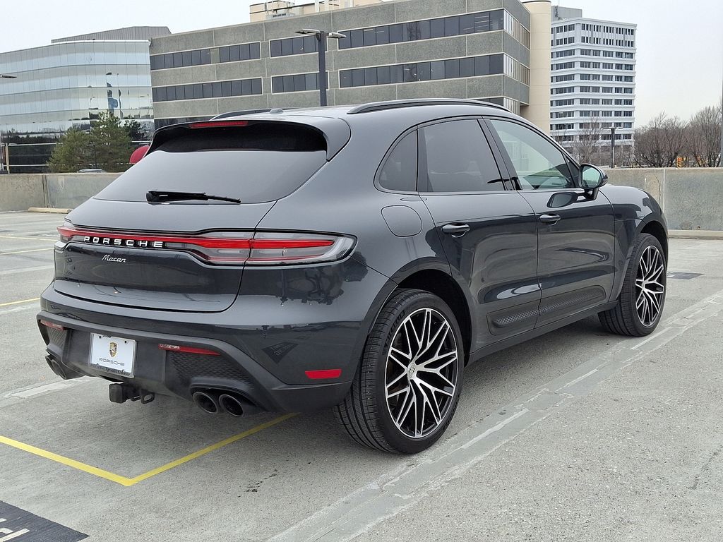 2023 Porsche Macan  8