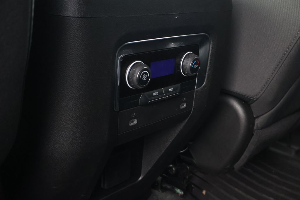 Thumbnail: 2023 Chevrolet Tahoe - 32