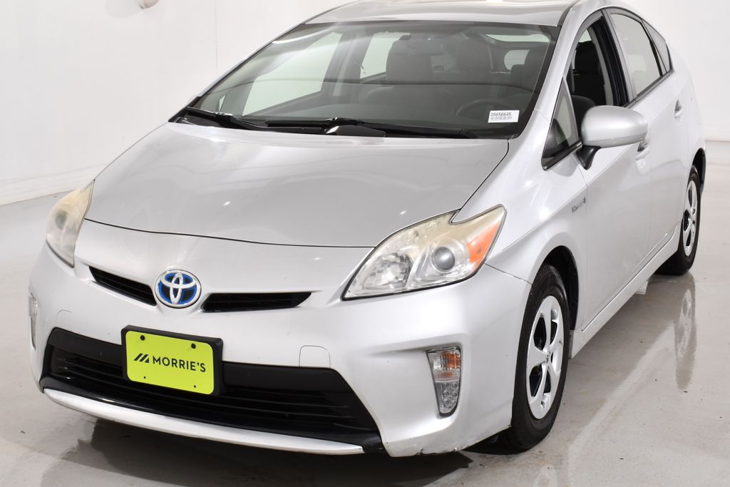 Used 2013  Toyota Two Hybrid image 2