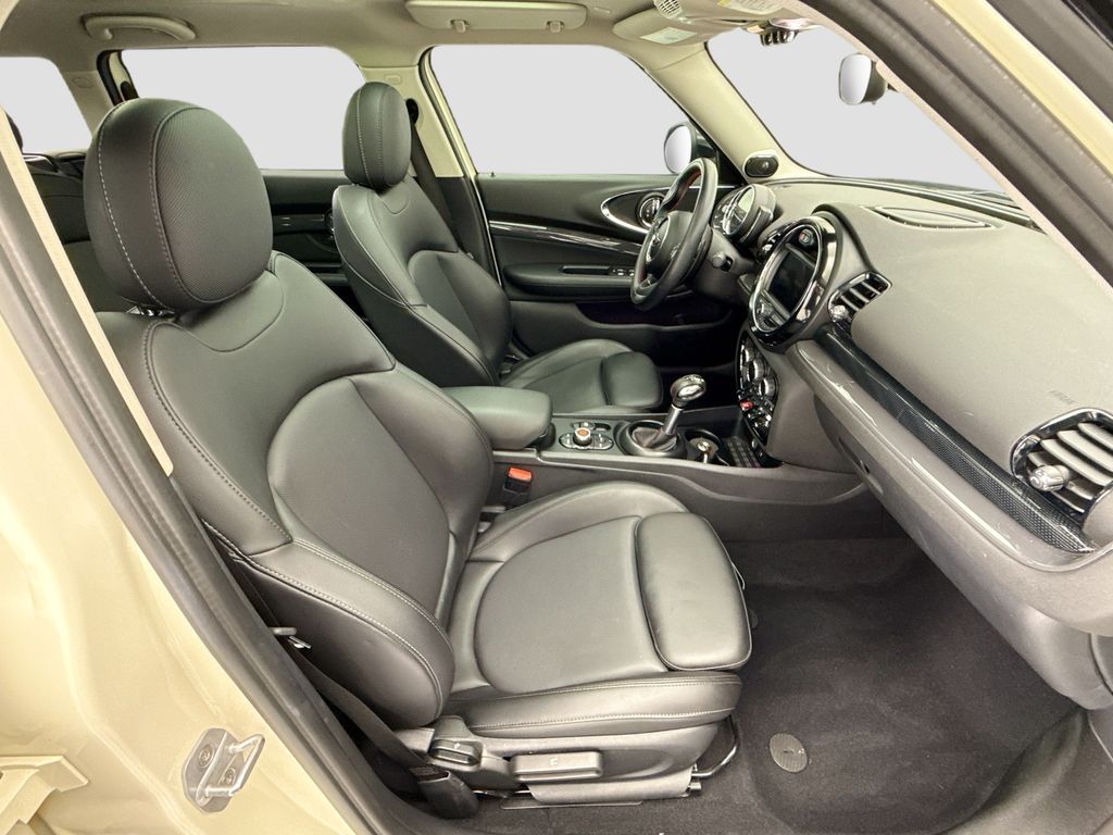 Thumbnail: 2019 MINI Cooper Clubman - 18