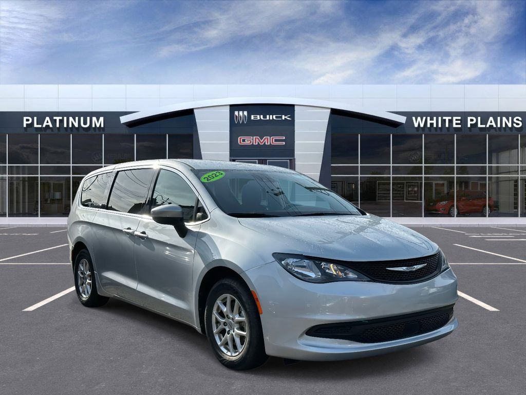 Silver Mist Clearcoat 2023 Chrysler Voyager LX FWD Minivan Front-Wheel Drive 9-Speed Automatic