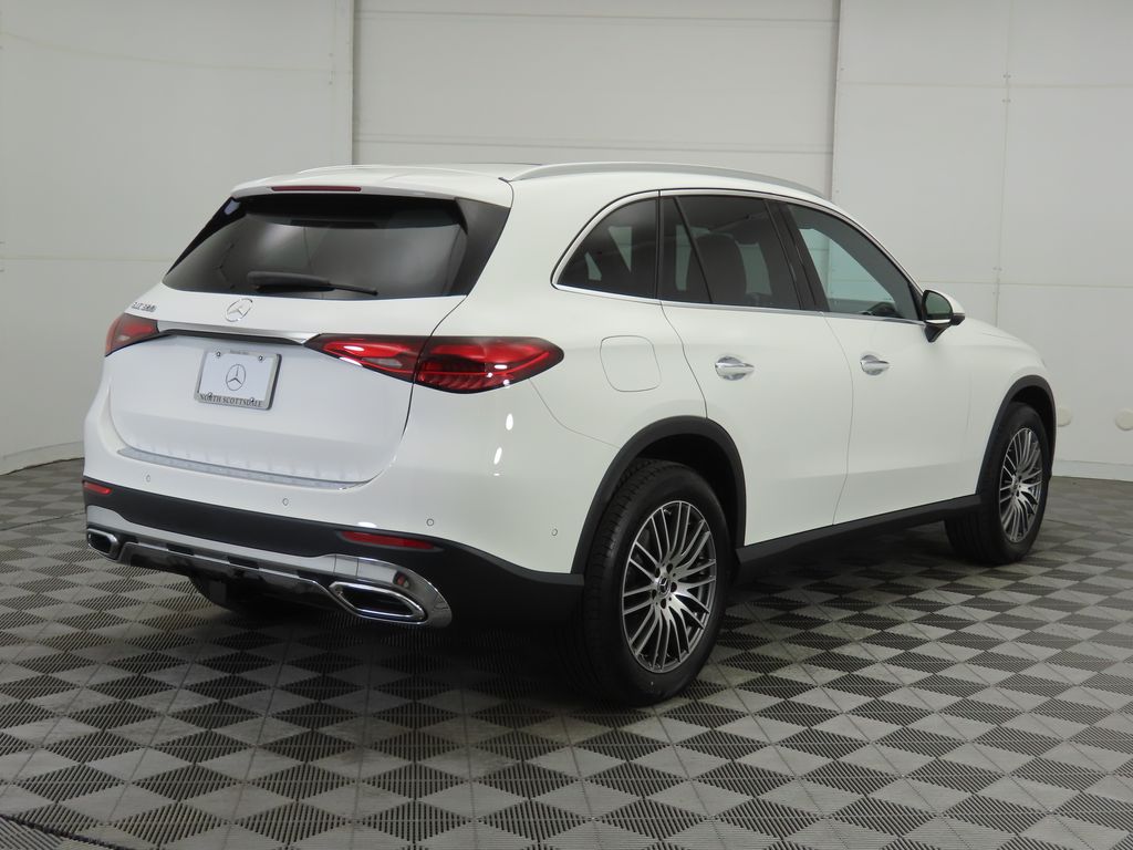 Certified Used 2026 White Mercedes-Benz GLC 300 image 5