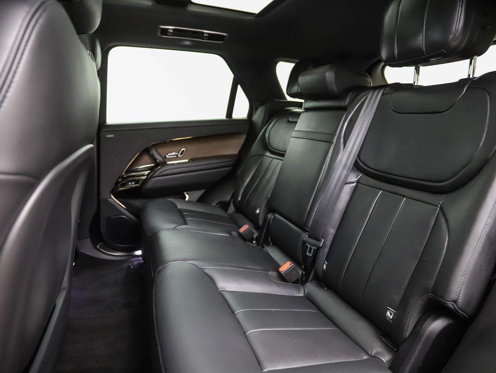 Thumbnail: 2024 Land Rover Range Rover Sport - 22