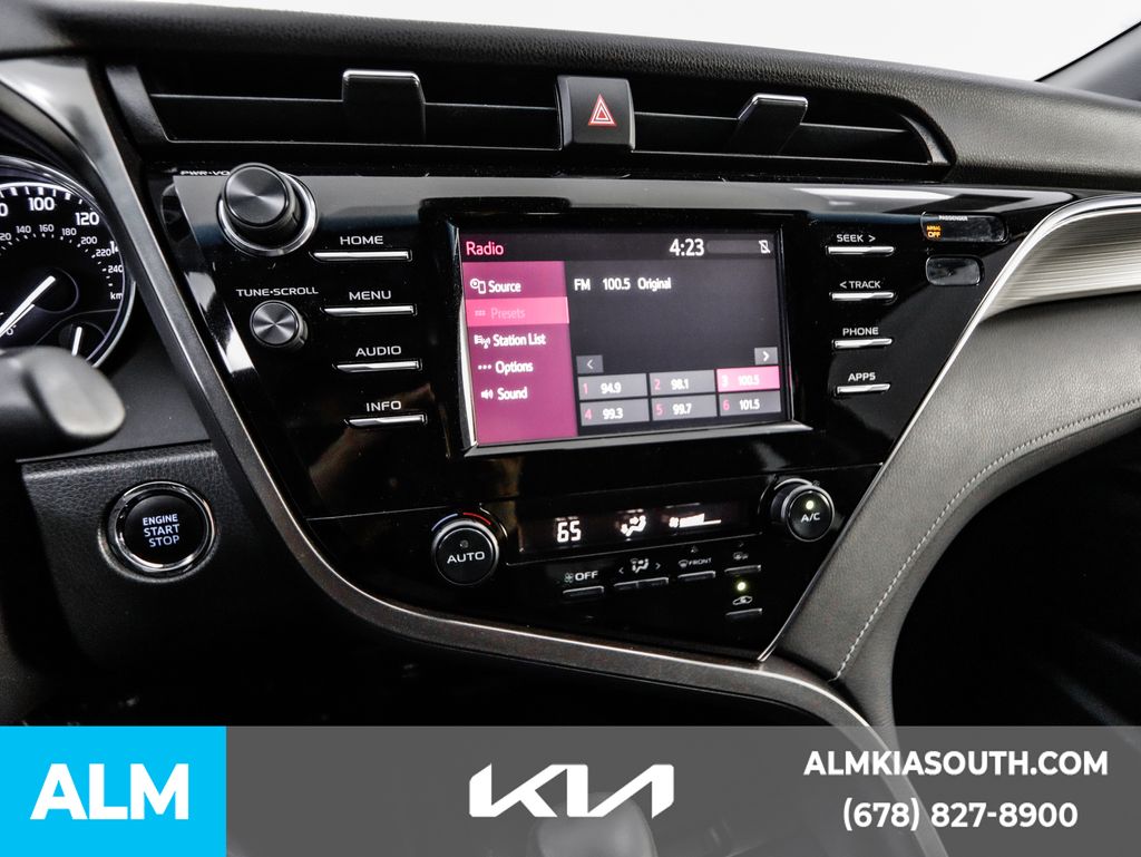 2018 Toyota Camry LE photo 34