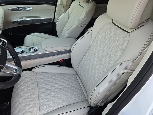 2025 Genesis GV70  18
