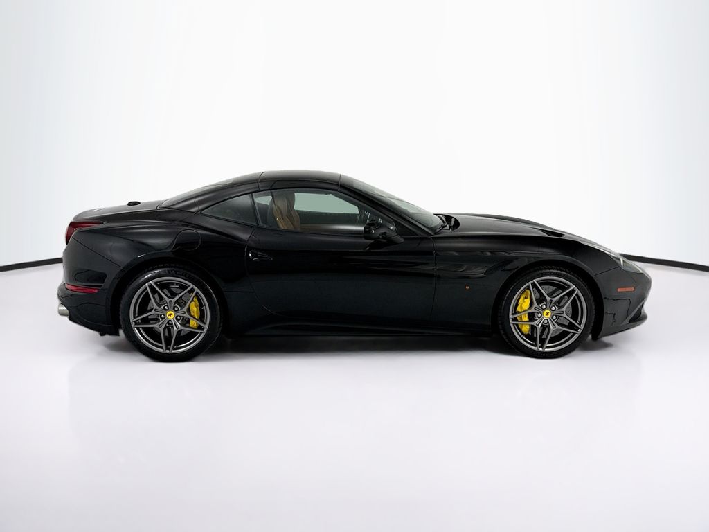 Thumbnail: 2016 Ferrari California - 12