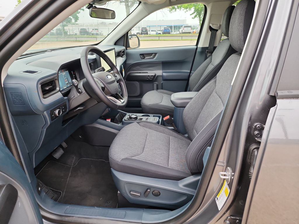 2025 Ford Maverick XLT photo