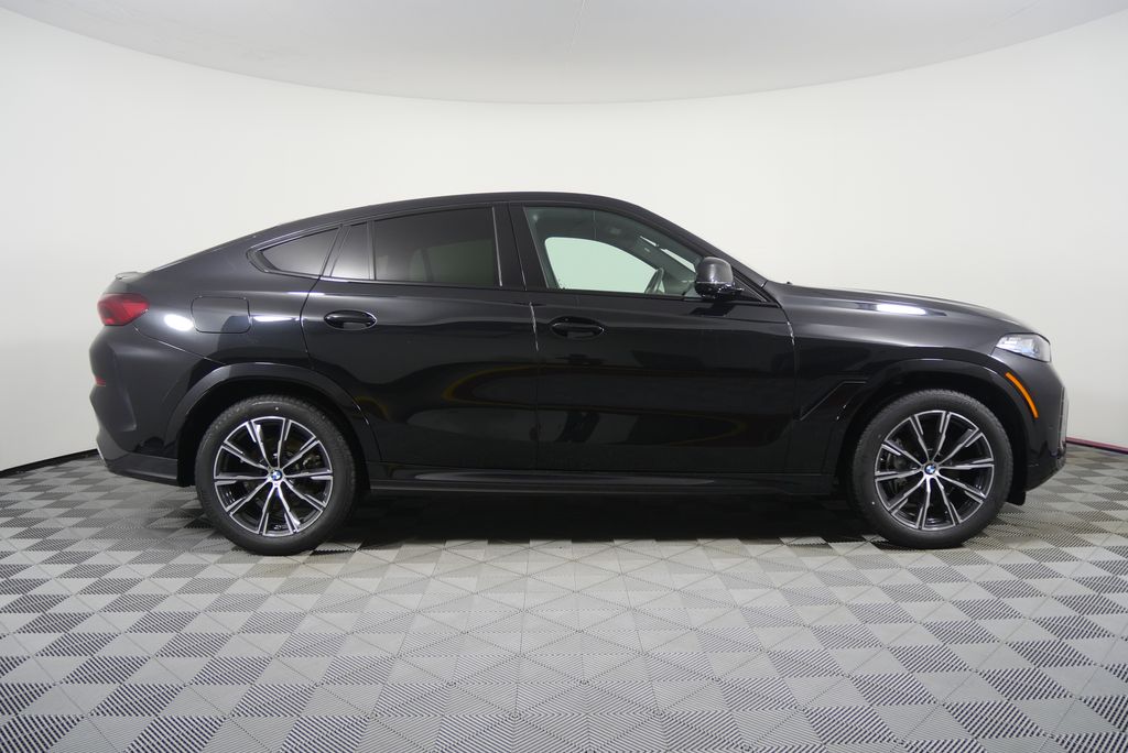 Thumbnail: 2025 BMW X6 - 2