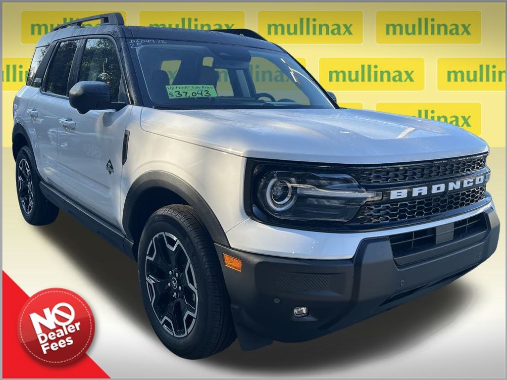 2025 Ford Bronco Sport Outer Banks's photo