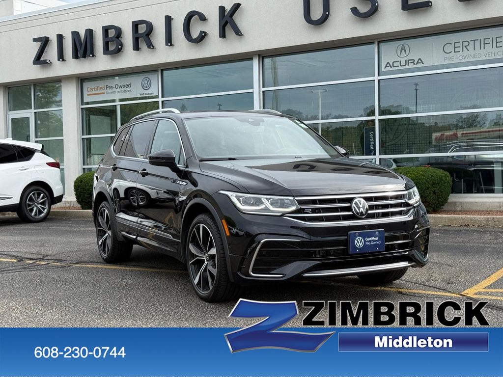 Deep Black Pearl 2024 Volkswagen Tiguan SUV / Crossover All-Wheel Drive 8-Speed Automatic