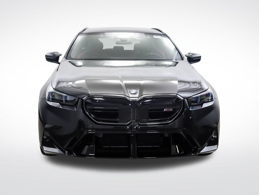 Thumbnail: 2027 BMW M5 - 9