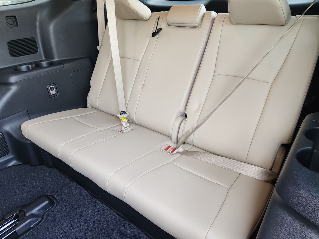 2022 Toyota Highlander Hybrid XLE Beige at Toyota of Victoria