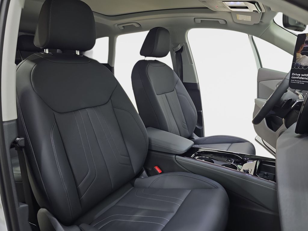 2026 Audi Q3 Base - Photo 10