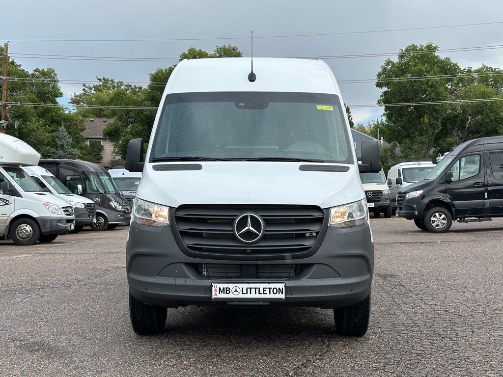 2024 Mercedes-Benz Sprinter 2500 Cargo 144 WB 6