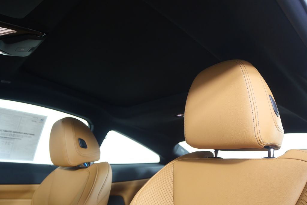 Thumbnail: 2026 BMW 4 Series - 12