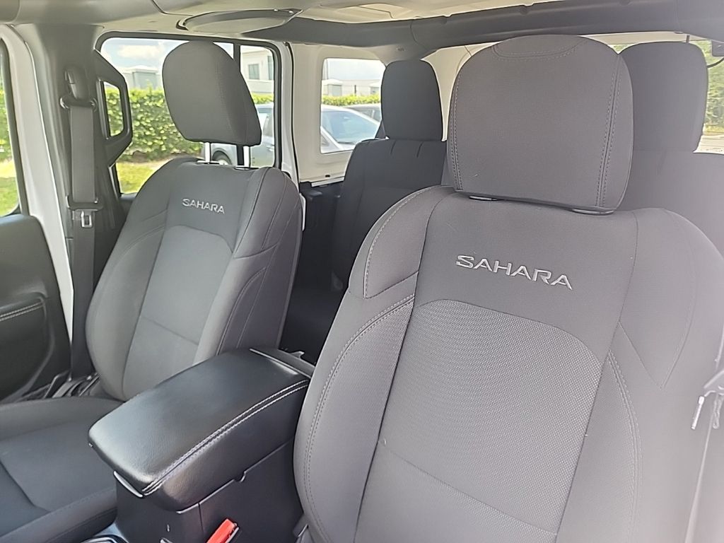 2023 White Jeep Wrangler Sahara 4X4 SUV
