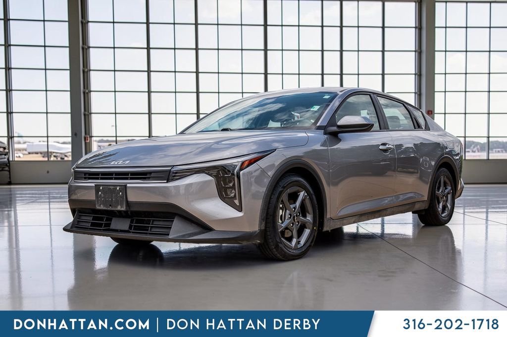 Steel Gray 2025 Kia K4 Sedan Front-Wheel Drive Continuously Variable Transmission