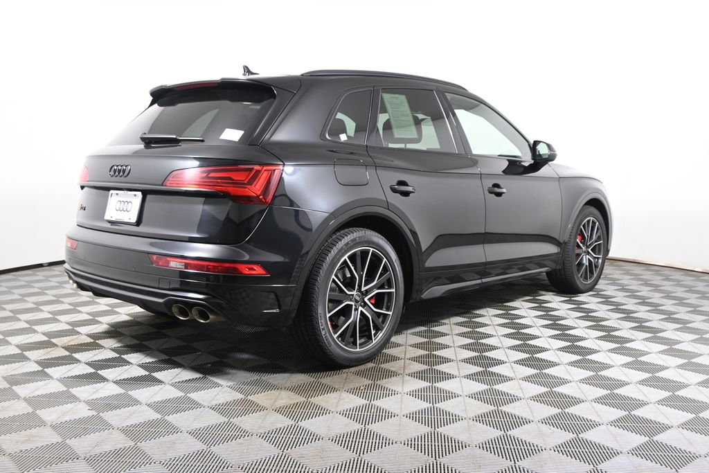 Thumbnail: 2023 Audi SQ5 - 7
