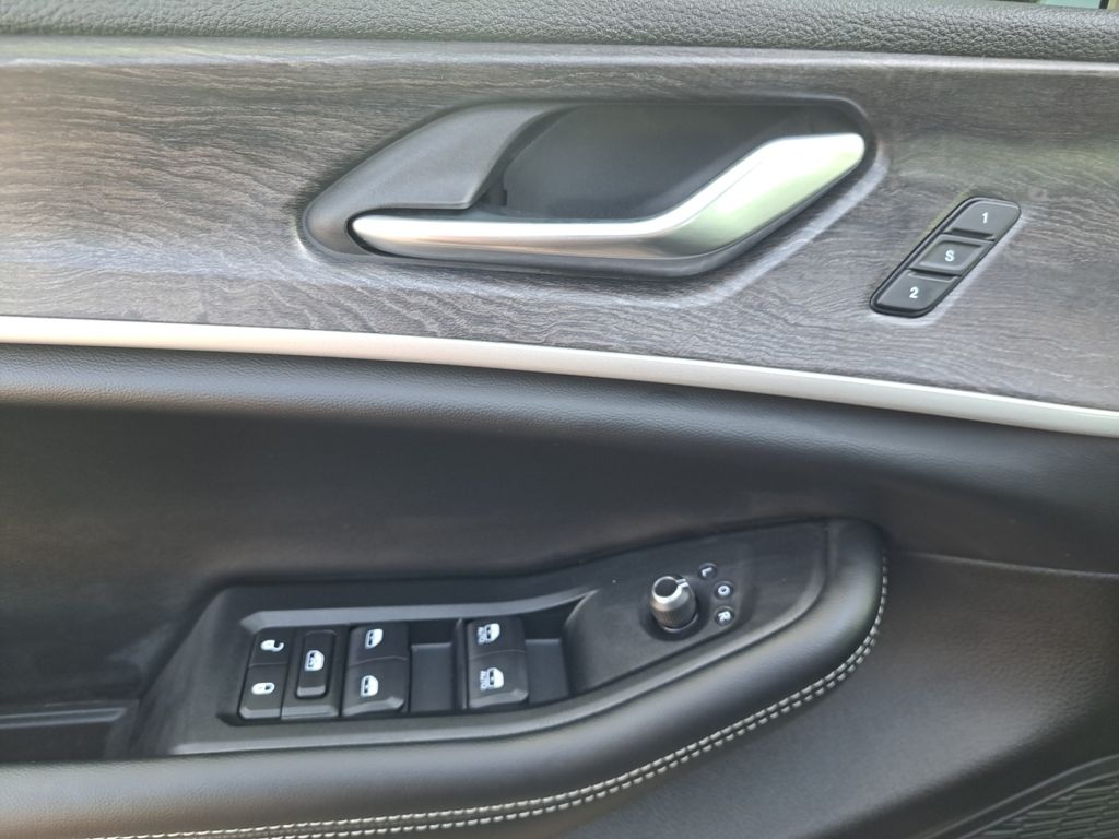 New Car 2025 Jeep Grand Cherokee  Limited For Sale Under $50,000 In Austin, Texas
