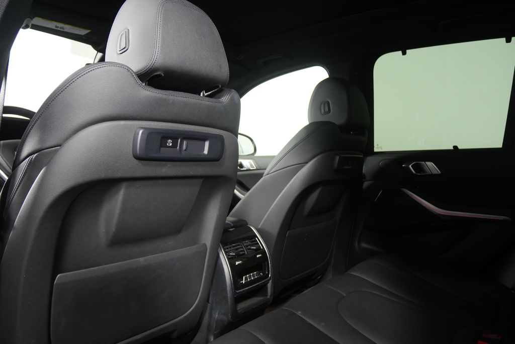 Thumbnail: 2022 BMW X5 - 13