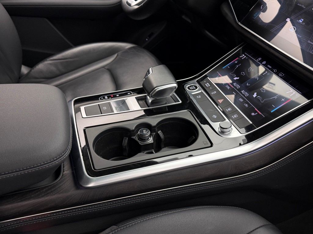 Thumbnail: 2023 Audi Q7 - 17