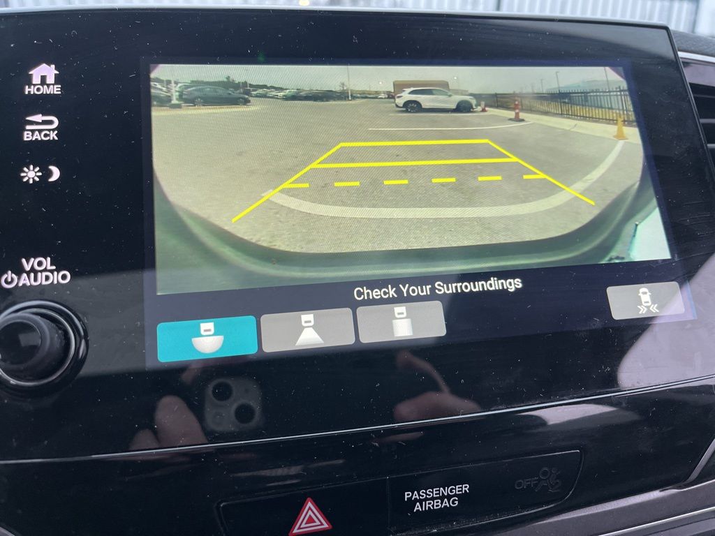 Thumbnail: 2022 Honda Pilot - 23