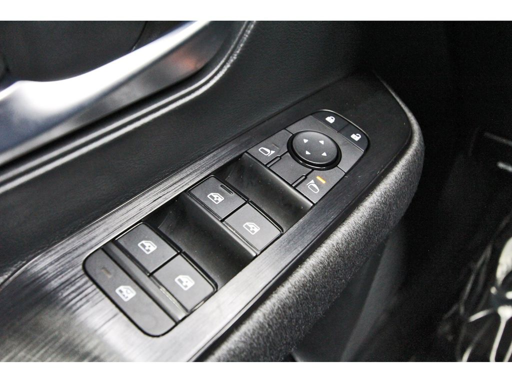 2025 Nissan Kicks SV Black at Victoria Chrysler Dodge Jeep Ram