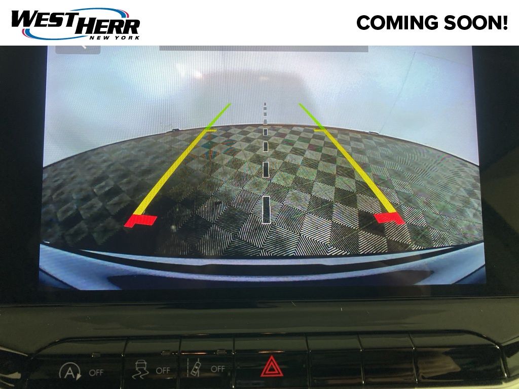 Used 2022 Gray Jeep Latitude image 4