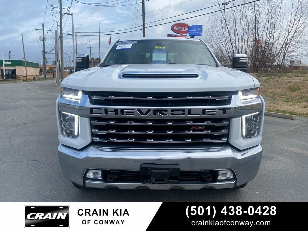 Summit White 2022 Chevrolet Silverado 2500HD LTZ Crew Cab 4WD Pickup Truck Four-Wheel Drive 6-Speed Automatic