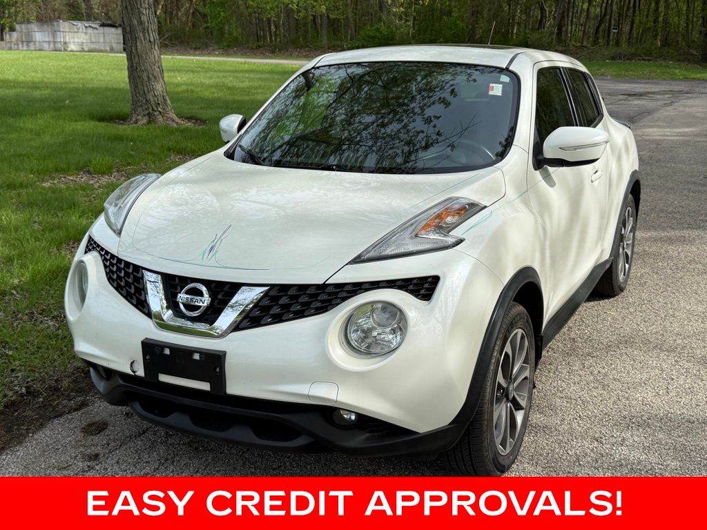 Pearl White 2017 Nissan Juke SV AWD SUV / Crossover All-Wheel Drive Continuously Variable Transmission