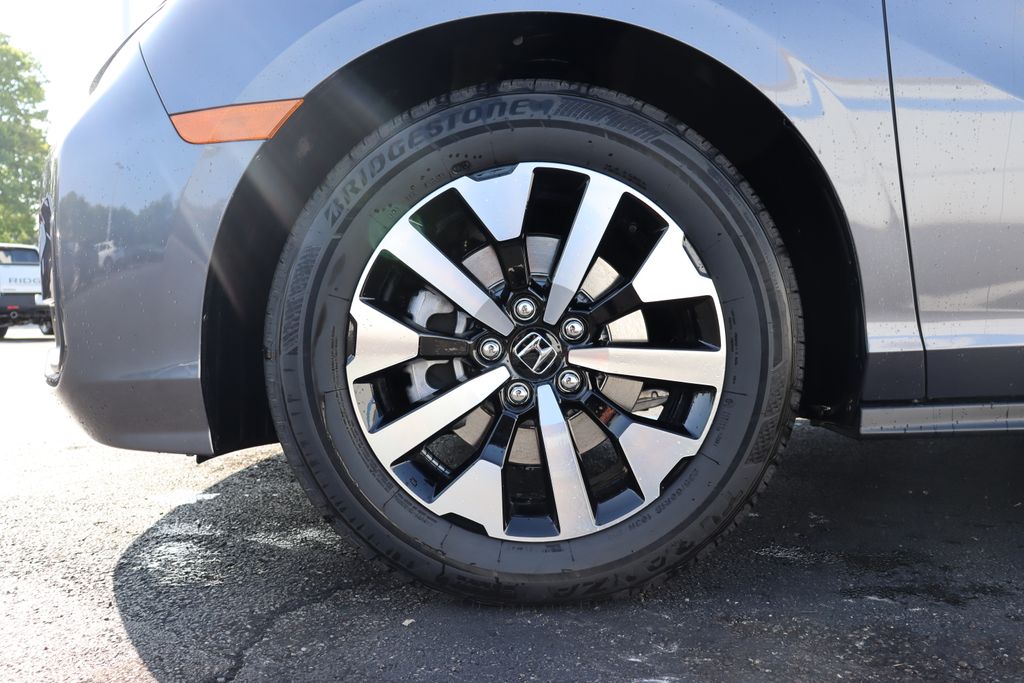 Thumbnail: 2026 Honda Odyssey - 10