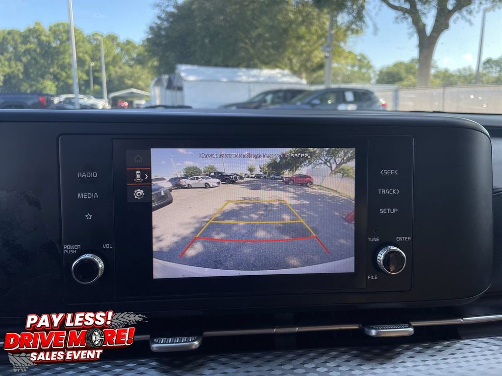 Used 2023 Kia Carnival Van
