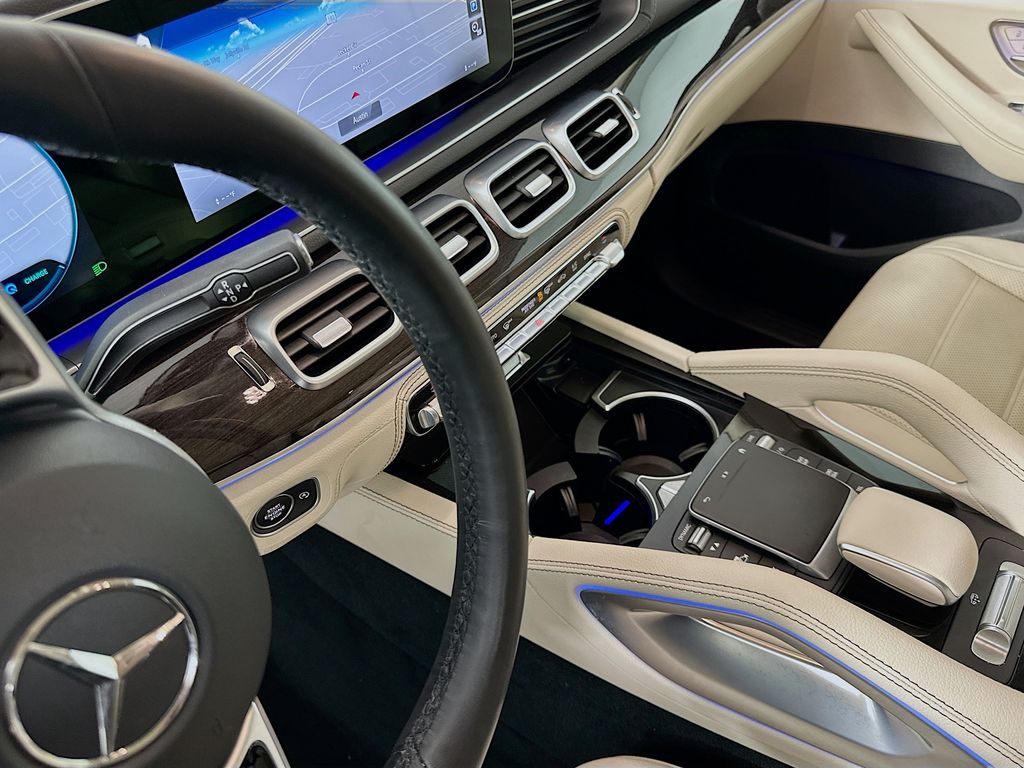 Thumbnail: 2022 Mercedes-Benz GLS - 17