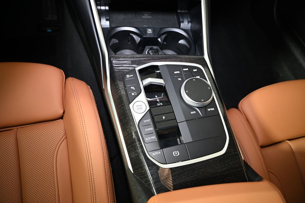 Thumbnail: 2023 BMW 3 Series - 19