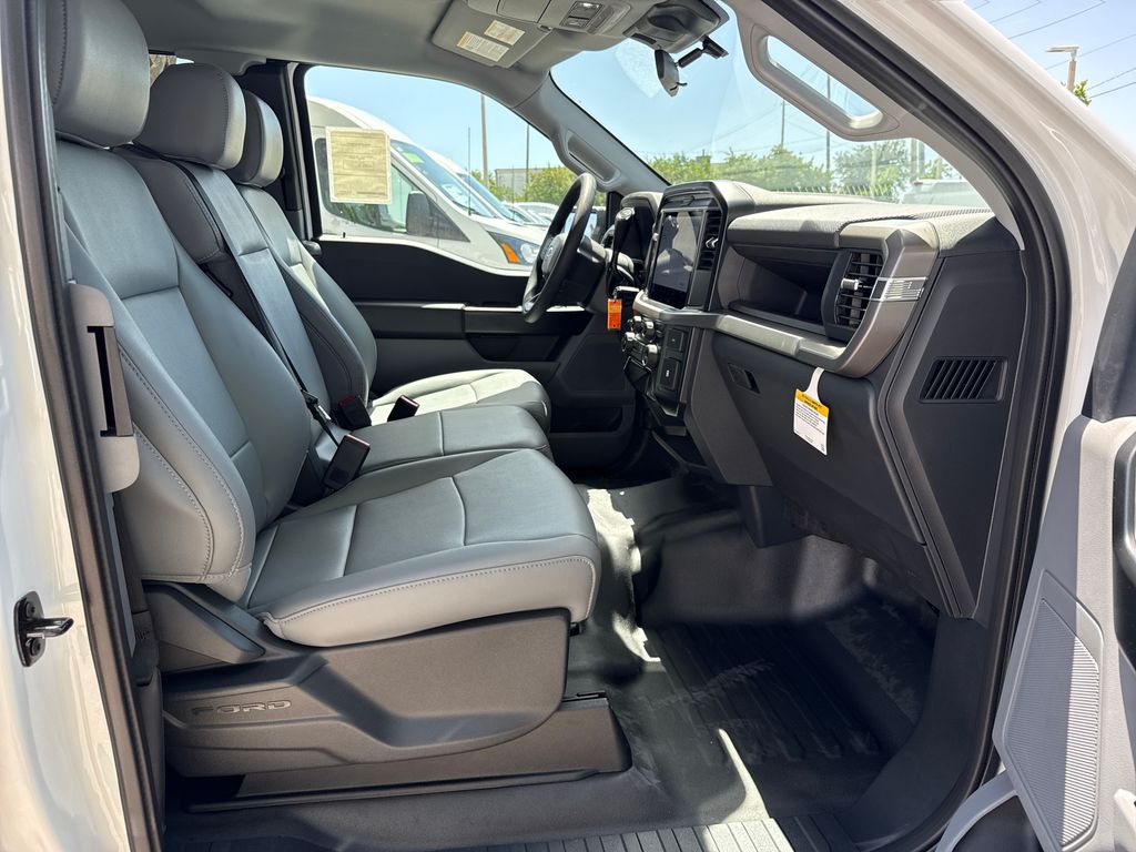 New 2026 White Ford XL image 21