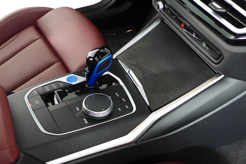 Thumbnail: 2023 BMW i4 - 15