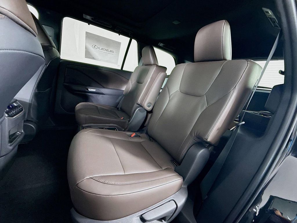 Thumbnail: 2026 Lexus TX - 17