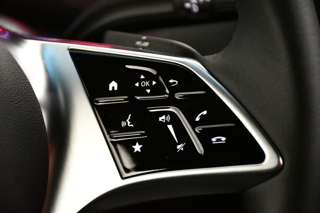 Thumbnail: 2025 Mercedes-Benz Sprinter - 18