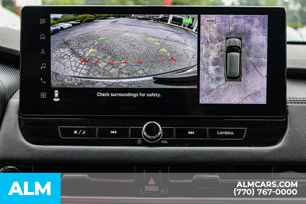 Used 2025 Gray Mitsubishi SE image 36